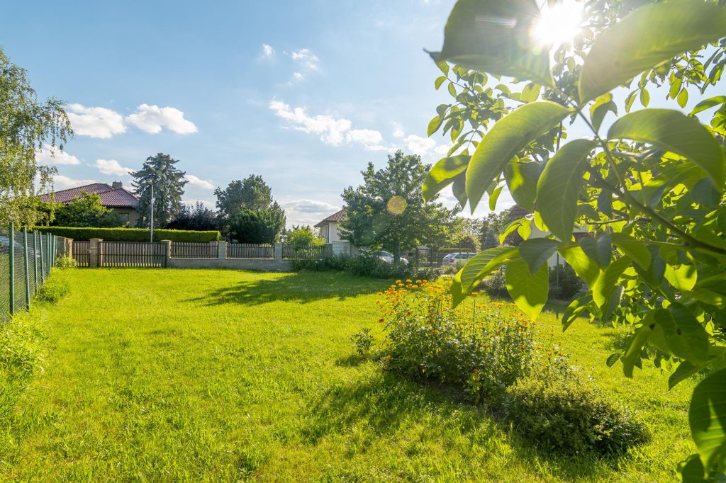 Pozemek pro stavbu RD - Újezd nad Lesy